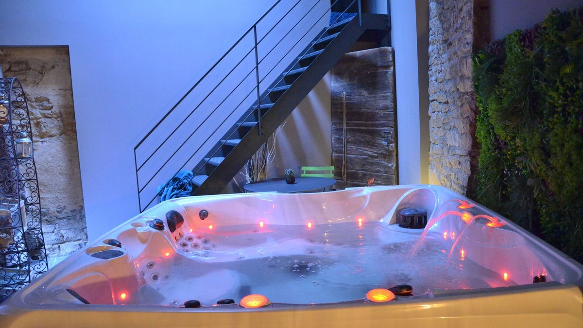 Jassans-Riottier Apartment | Appartement de 80m2 Dans Ancien Corps de Ferme Spa, Sauna , Fitness