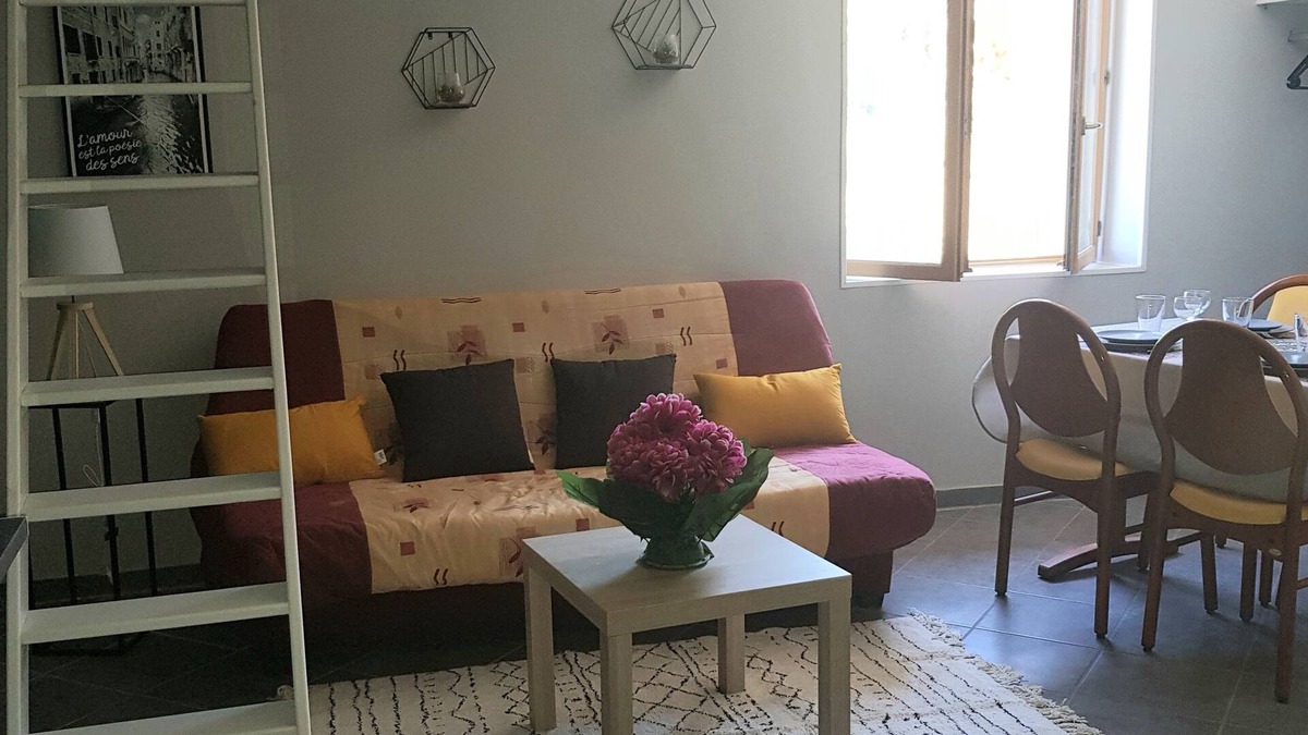 Saint-Nectaire Apartment | Appartement Duplex Avec vue sur la Montagne