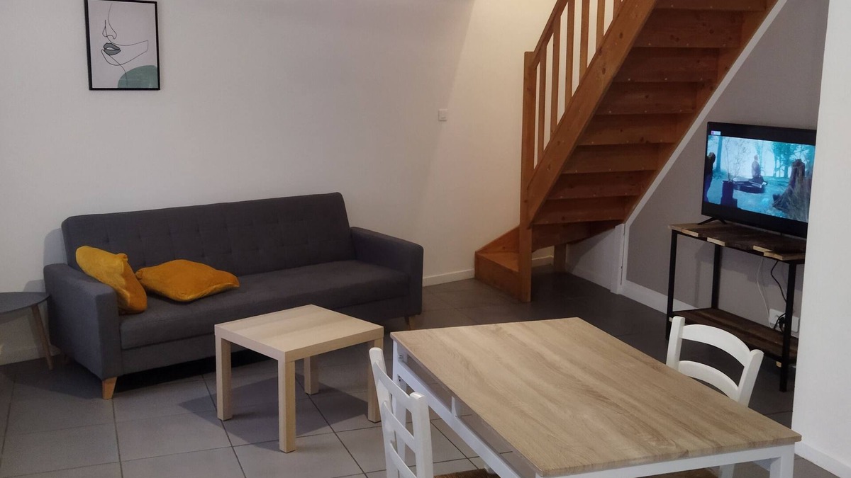 Hebuterne Apartment | Appartement en Duplex, 2 Chambres, Avec Lave Linge