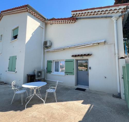 Mandelieu-La-Napoule Apartment | Appartement fonctionnel