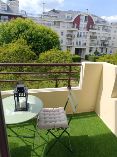 Carrieres-sous-Poissy Apartment | Appartement Cosy, 30 minutes de Paris