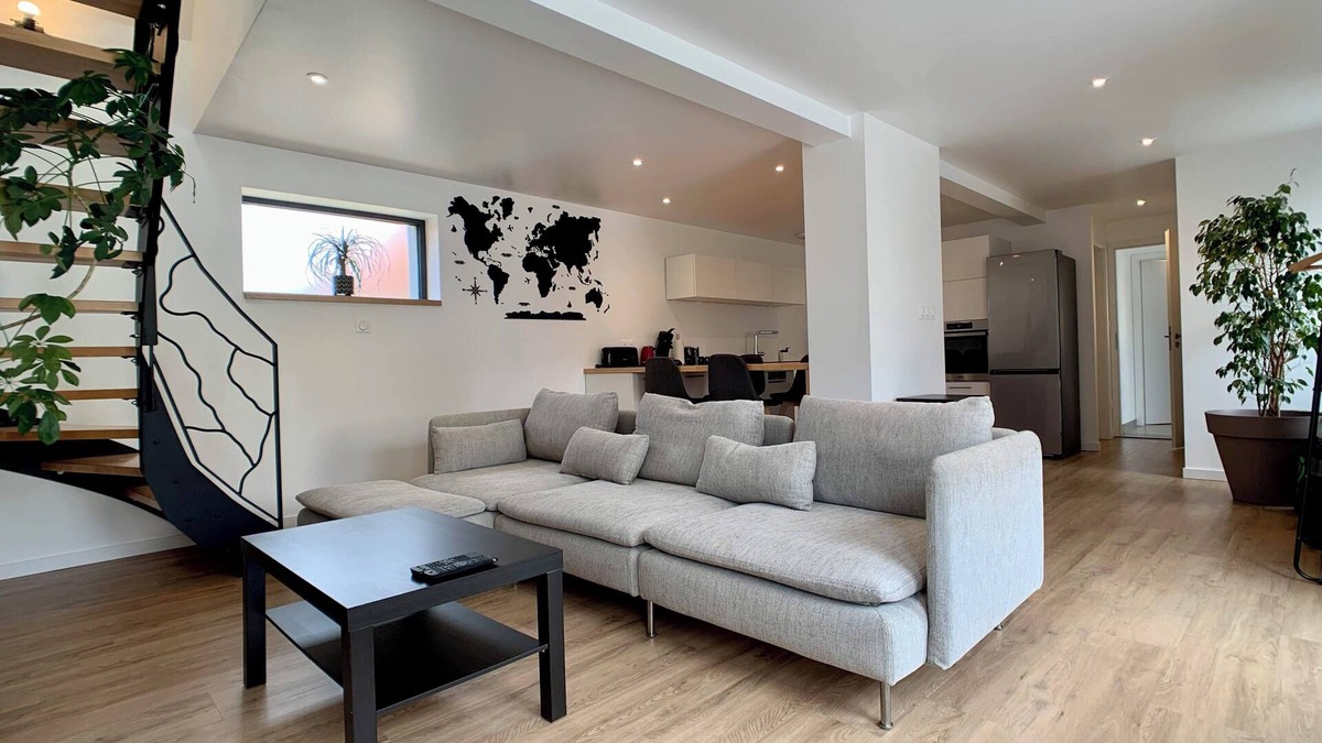 Dinsheim Apartment | Appartement Avec Terrasse et 2 Chambres