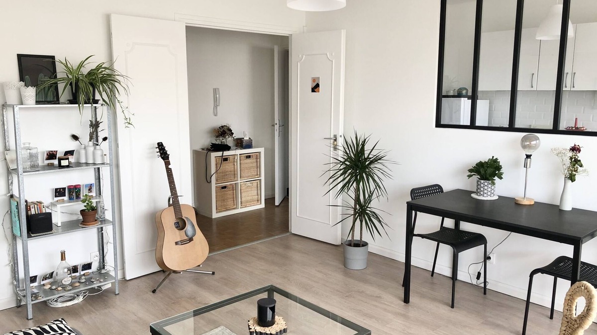 Fontenay-aux-Roses Apartment | Appartement Cosy Avec vue et Long Balcon