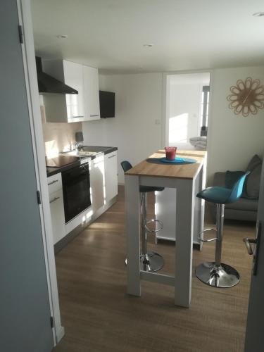 Saint-Maixent-l'Ecole Apartment | Appartement calme