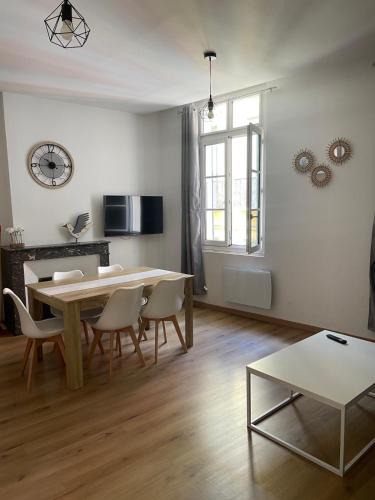 La Real Apartment | Appartement Gaudi centre historique Perpignan