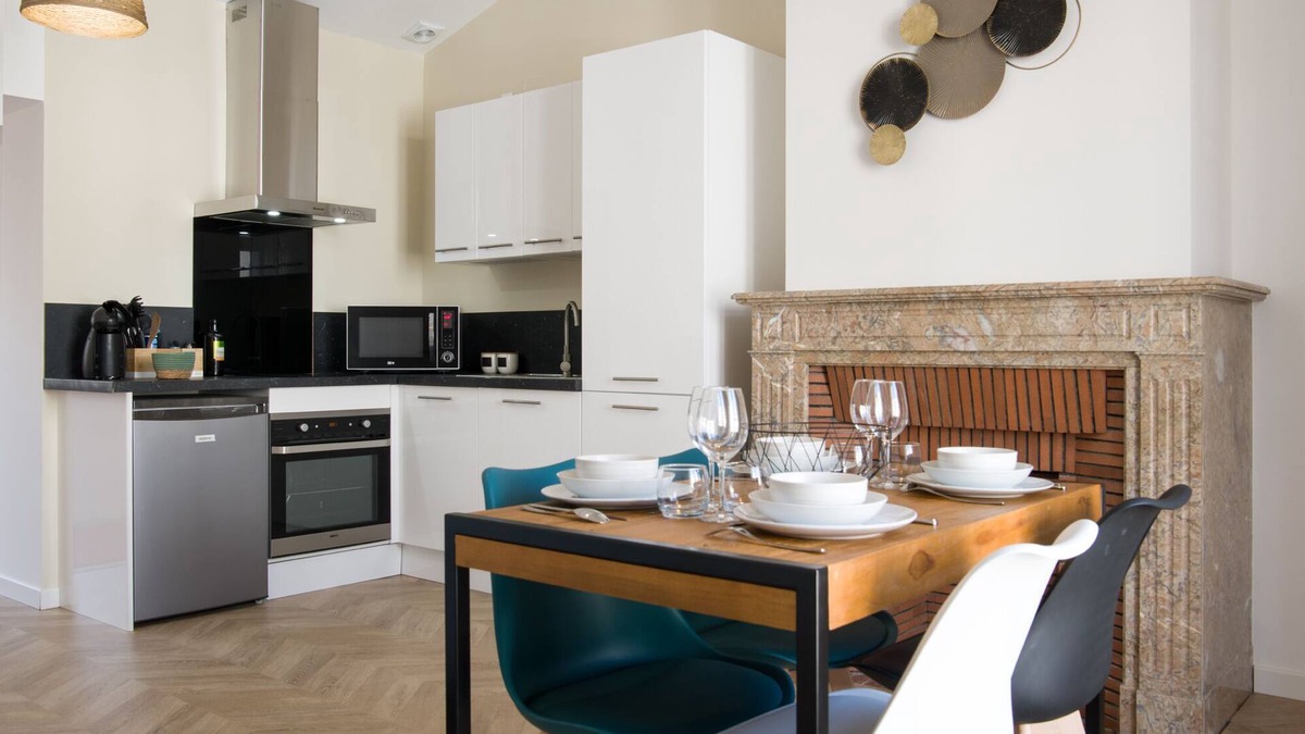 Rochefort Apartment | Appartement Haut Standing Hypercentre Rochefort, Arrivée Autonome !