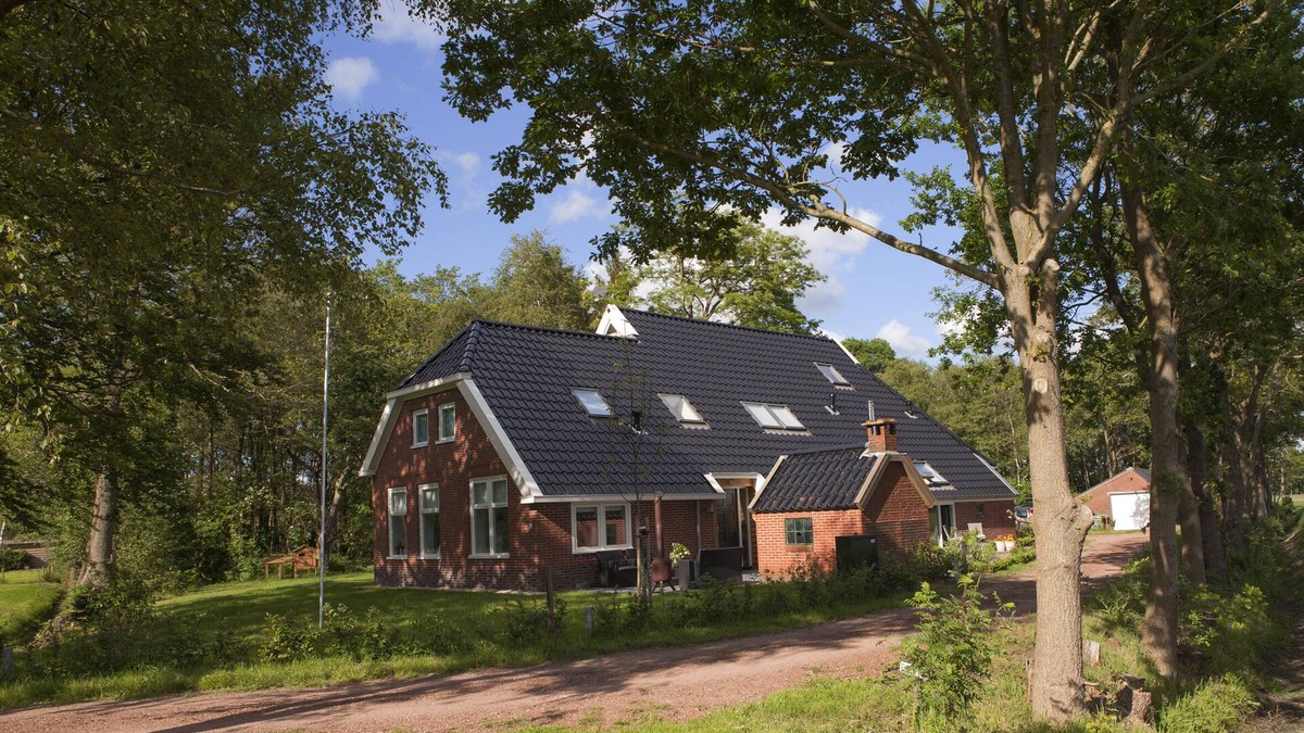 Terheijl Apartment | Appartement in Drenthe met Eigen Ingang, Keuken en Badkamer in Oude Boerderij