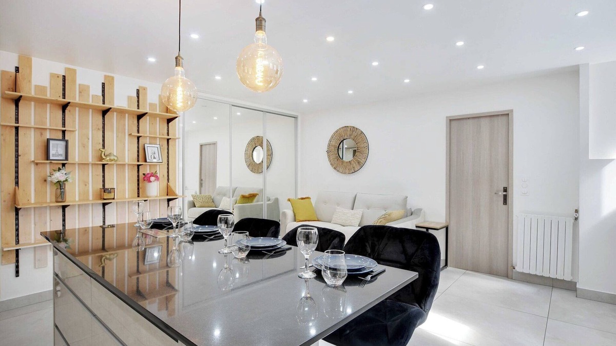 Flandres Apartment | Appartement in the heart of Paris ☆ Canal de L'ourq/Crimée ☆