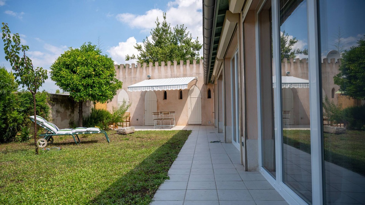 Montolivet Apartment | Appartement Indépendant Avec Climatisation, Jardin et Parking