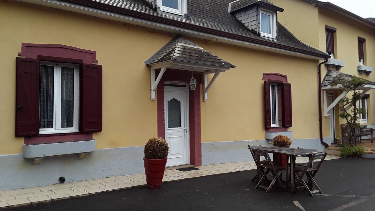Lagarde Apartment | Appartement Indépendant à la Ferme, Proche des Montagnes
