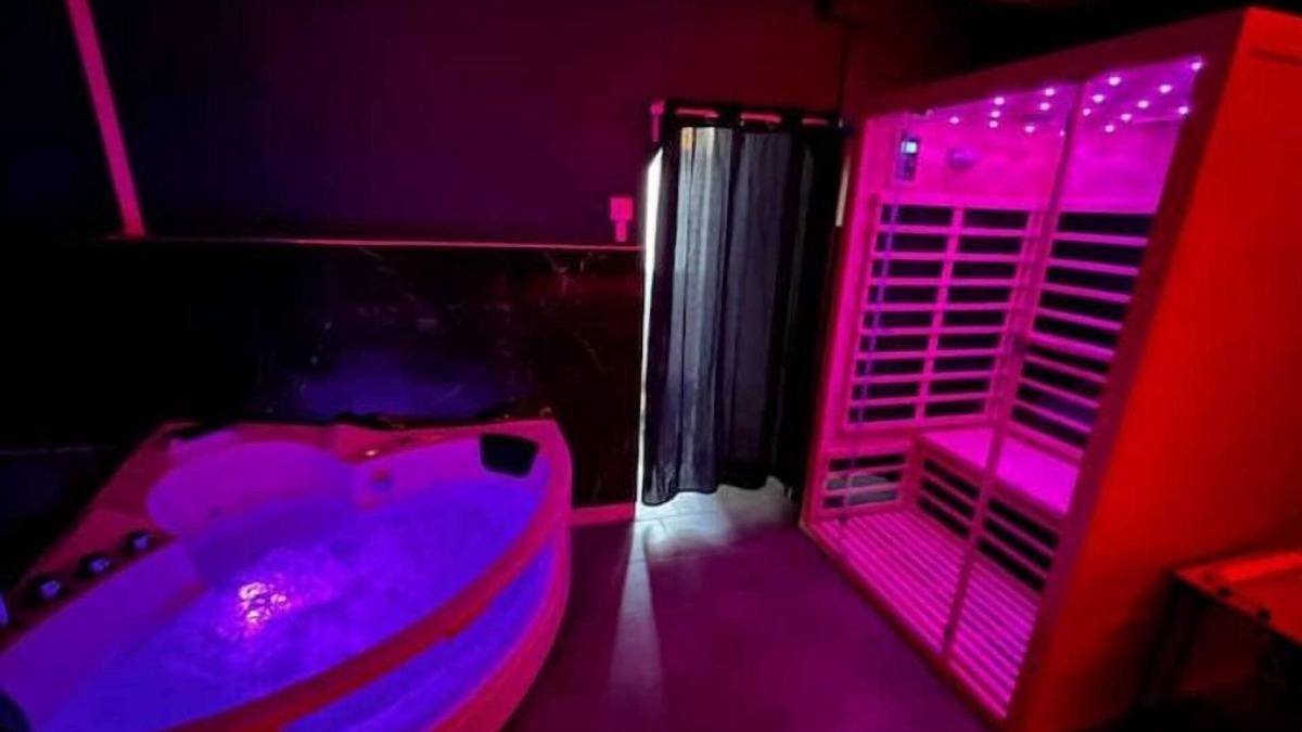 Faubourg Sud Apartment | Appartement Insolite, Place Wilson Spa, Sauna