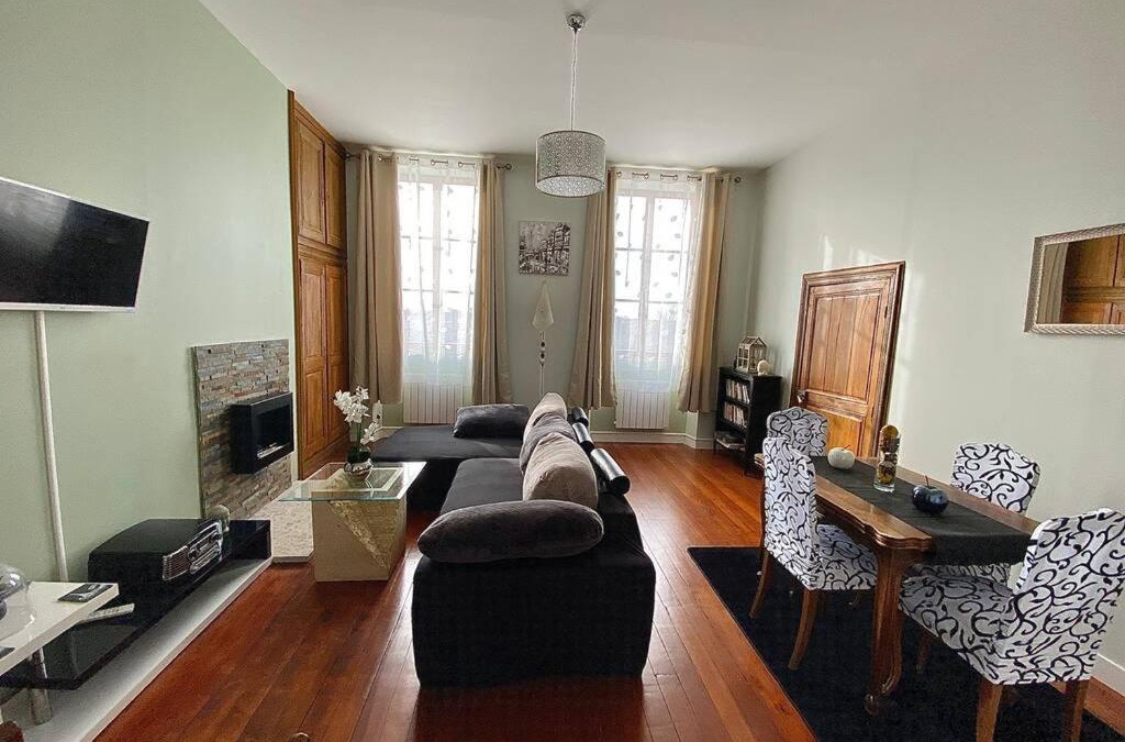 La Charite-sur-Loire Apartment | Appartement : Le petit paradis de la Loire