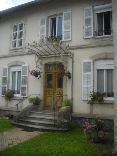Forges-les-Bains Apartment | Appartement logis balnéen