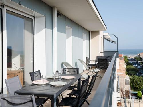 Narbonne-Plage Apartment | Appartement lumineux et climatisé avec WIFI et parking à Narbonne-Plage - FR-1-409-202