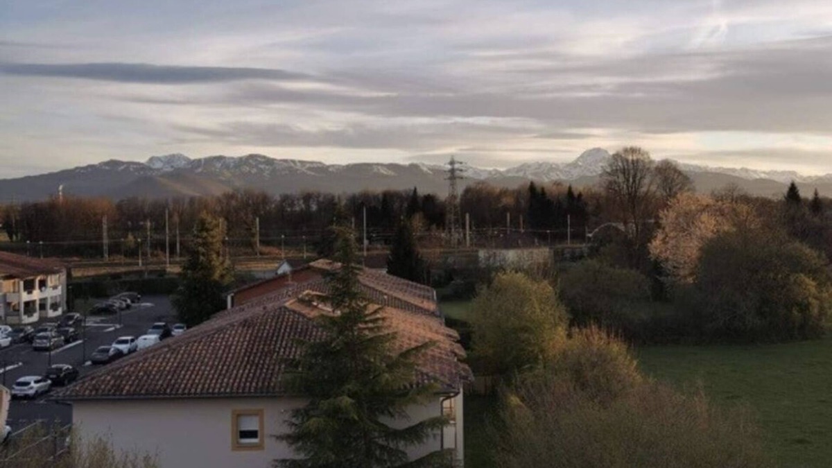 Lannemezan Apartment | Appartement Lumineux vue Pic du Midi