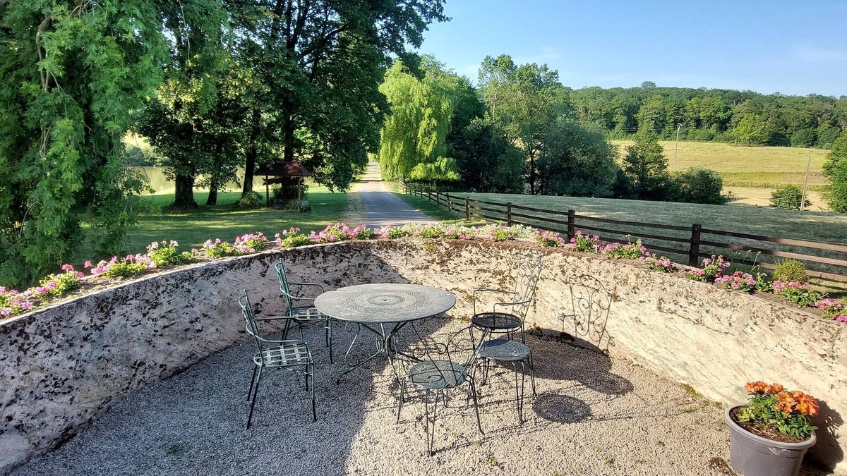 Dombrot-sur-Vair Apartment | Appartement Meublé Tourisme