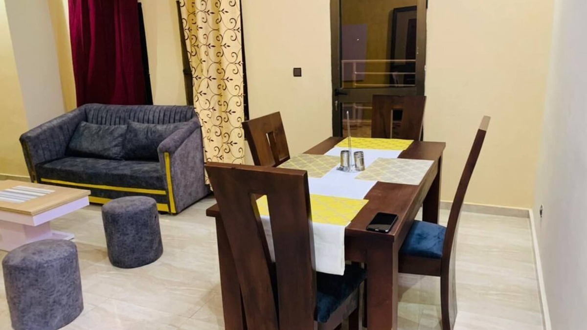 Lome Apartment | Appartement Meublé et Lumineux à 10 mn de L'aéroport LFW et du Centre Ville
