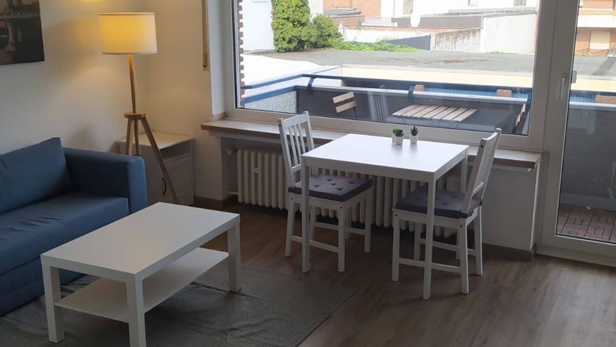 Dahl Apartment | Appartement mit Balkon 1.og Mitte - Frisch Renovierte Appartements