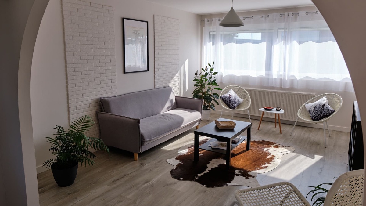 Ancely Apartment | Appartement Moderne à Côté du Tramway