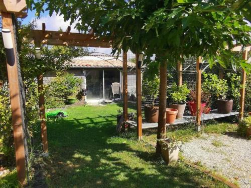 Latresne Apartment | Appartement moderne à Latresne avec jacuzzi, 50 m²