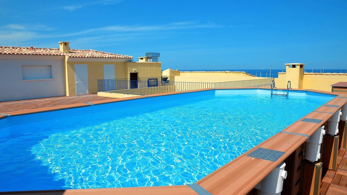 Solenzara Condo | Appartement Modeste | Piscine sur le Toit