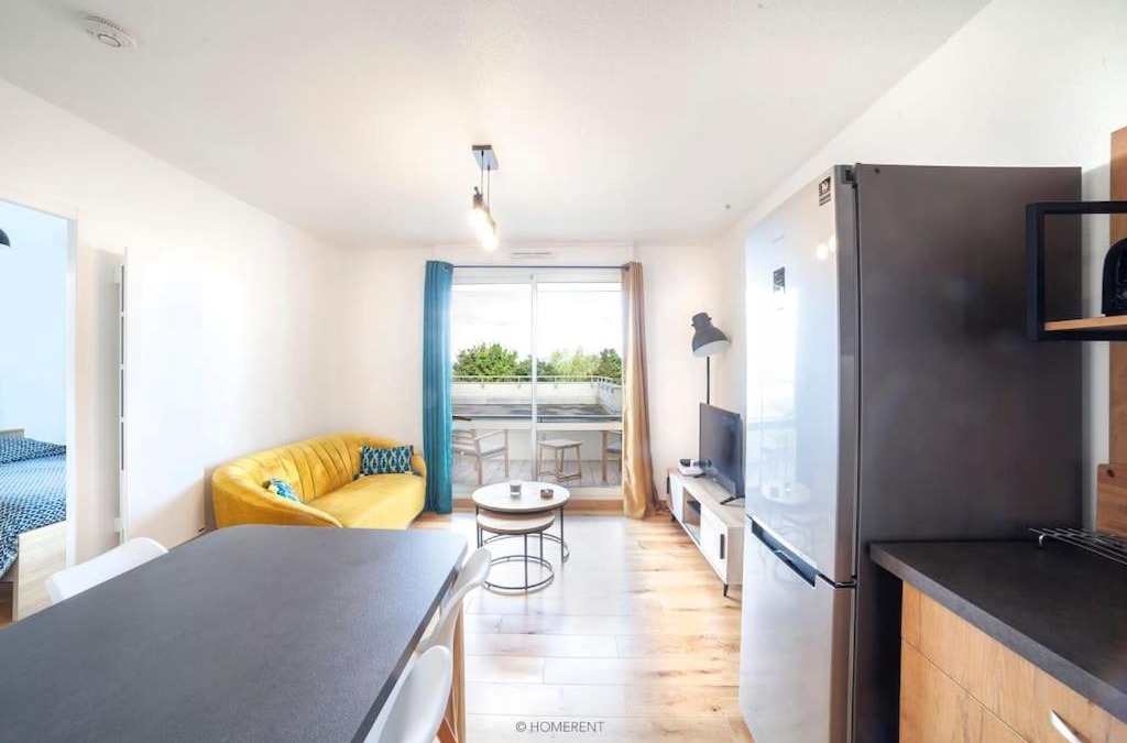 Chalezeule Apartment | Appartement piscine + parking bregille