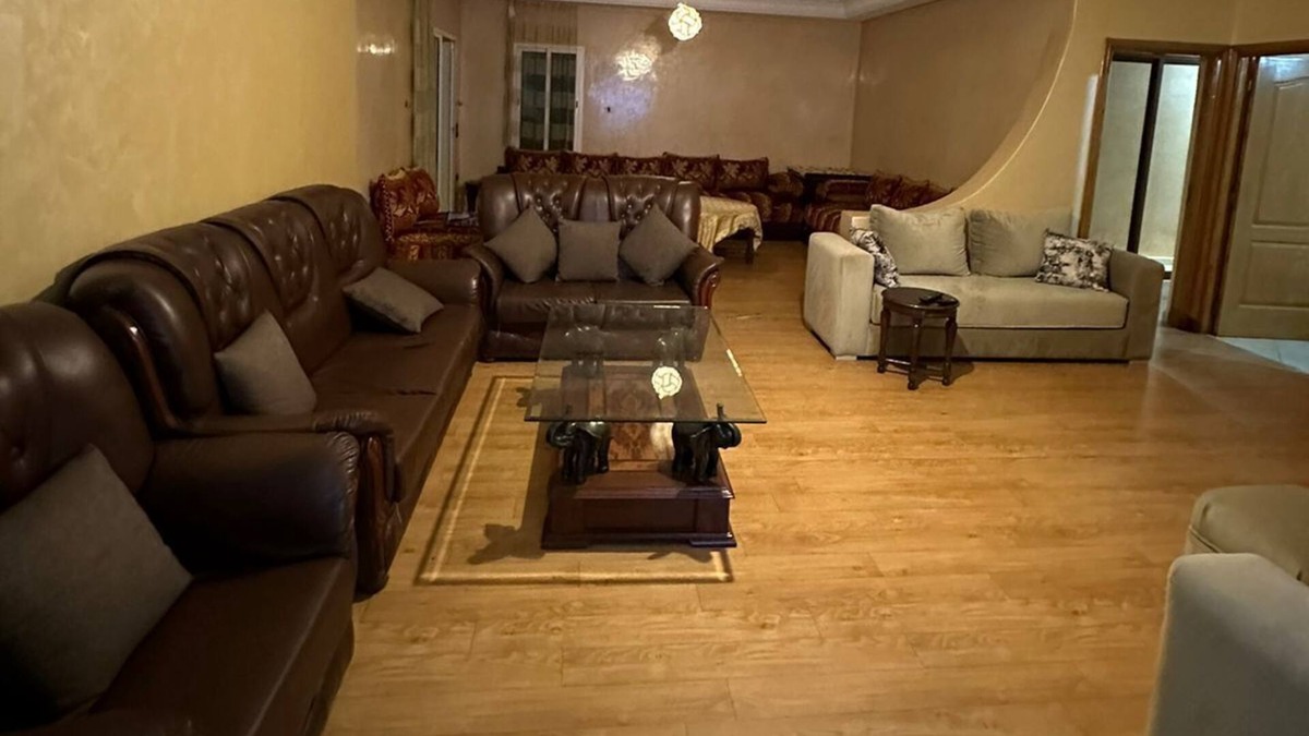Sidi Bouzid Apartment | Appartement Près de la Plage de Sidi Bouzid