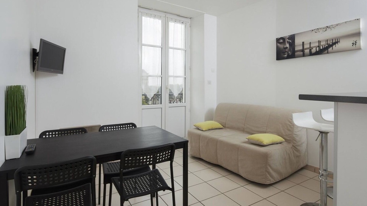 Ancenis Apartment | Appartement Prestige - Vue sur Chateau