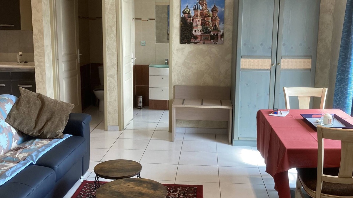 Caumont-sur-Durance Apartment | Appartement « Saint-petersbourg » à Avignon