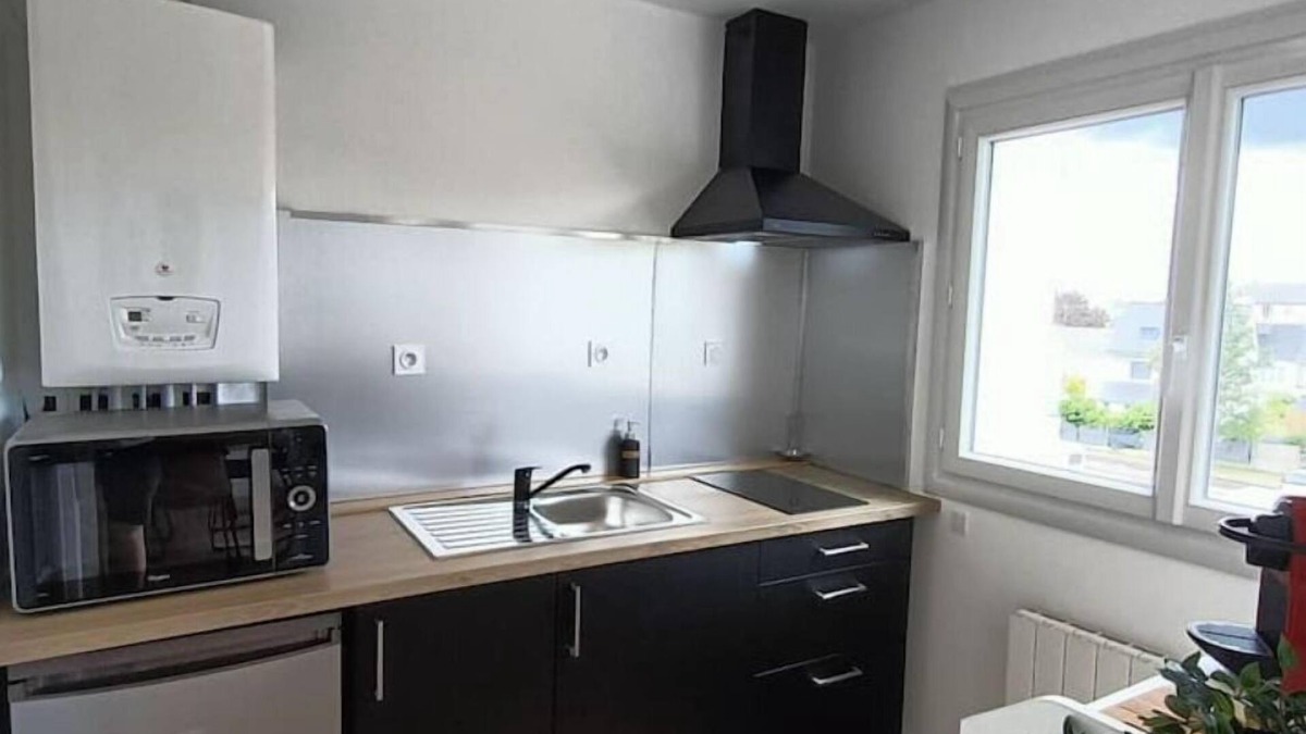 Saint-Jacques-de-la-Lande Apartment | Appartement Sans vis a vis à 2 min de la Rocade