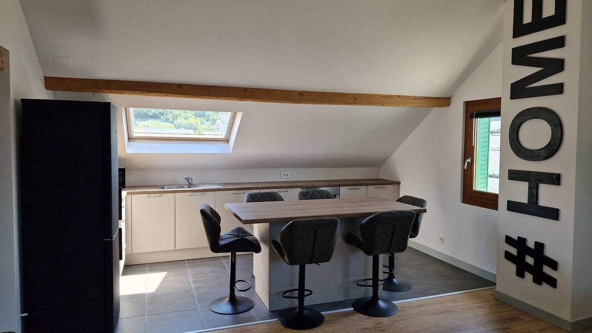 Amphion-les-Bains Apartment | Appartement Sous Combe Climatisé 2 éme Étage