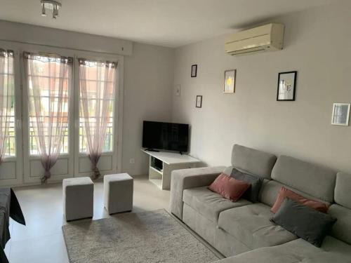 Pierrelaye Apartment | Appartement spacieux à Pierrelaye avec vue sur jardin, 83 m²