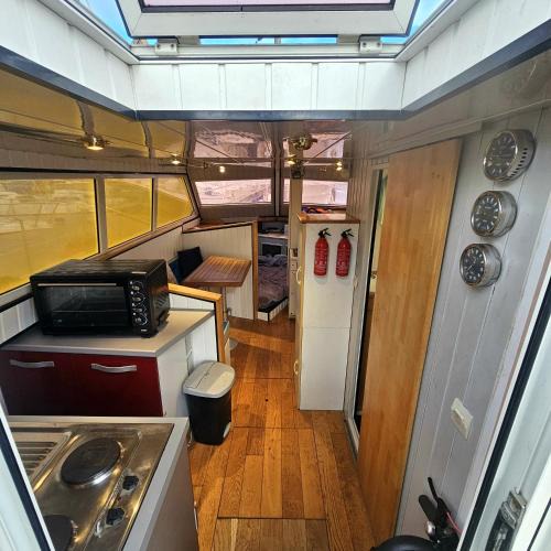 Le Barcares Boat Rental | Appartement sur l'eau tout confort