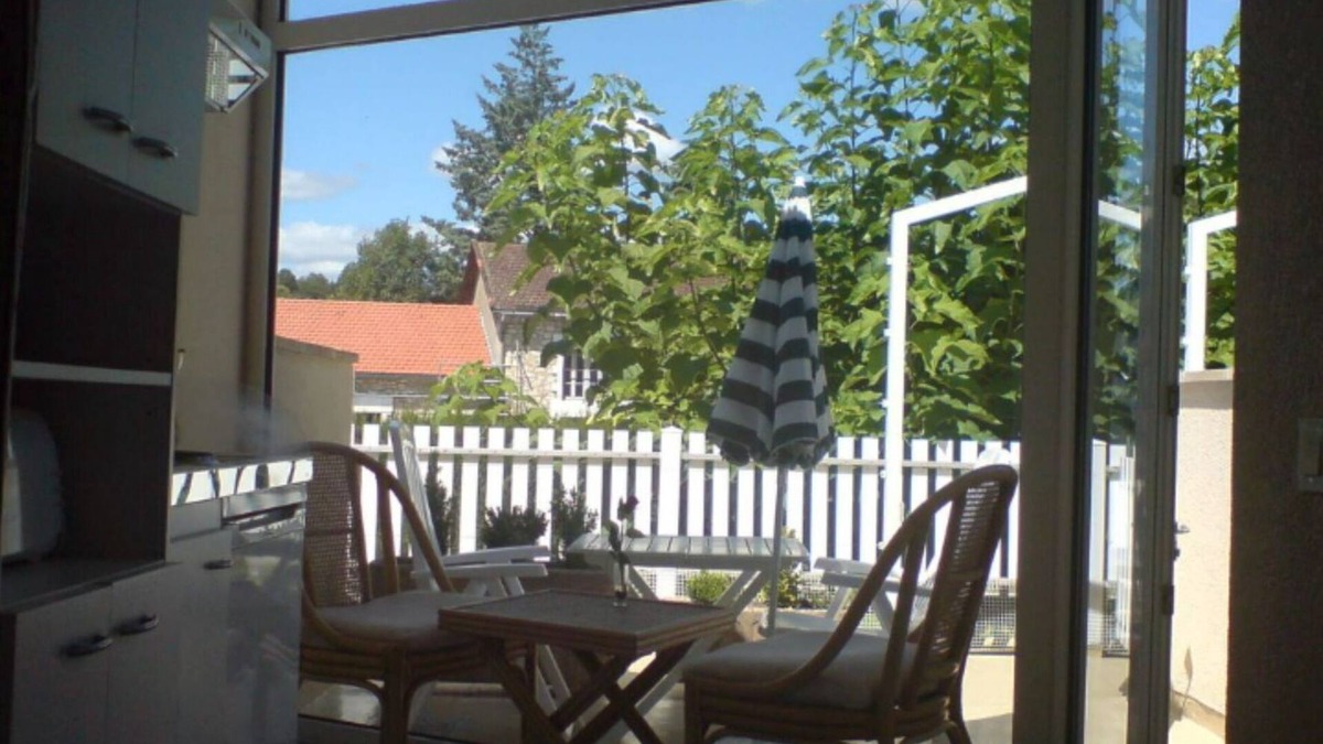 Les Aubugues Apartment | Appartement T1 N°4 Avec Piscine