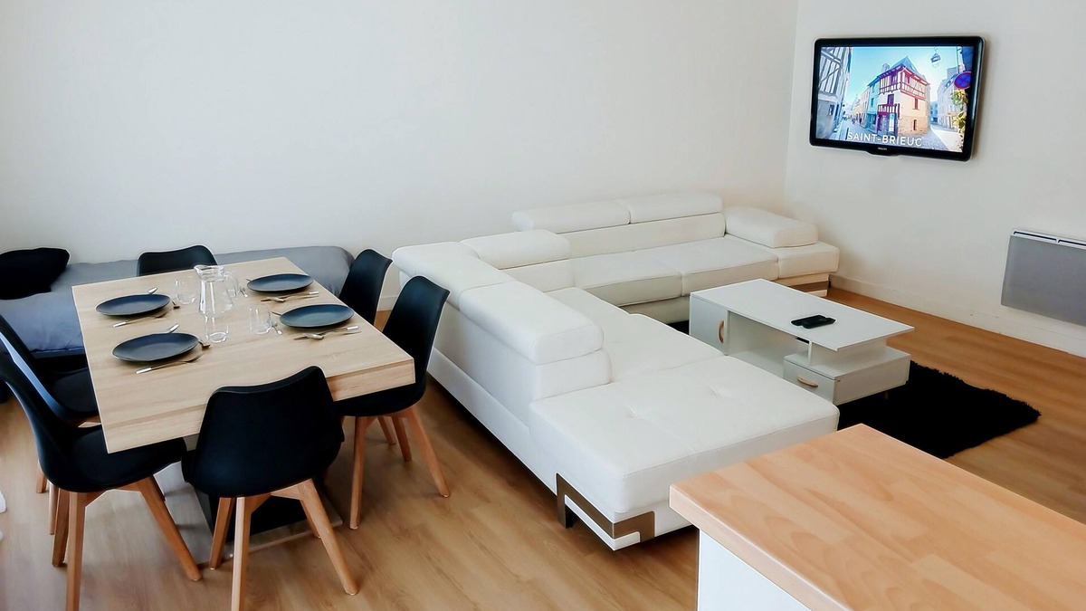 Saint-Brieuc Apartment | Appartement T2 55m2 Plein Centre St-brieuc