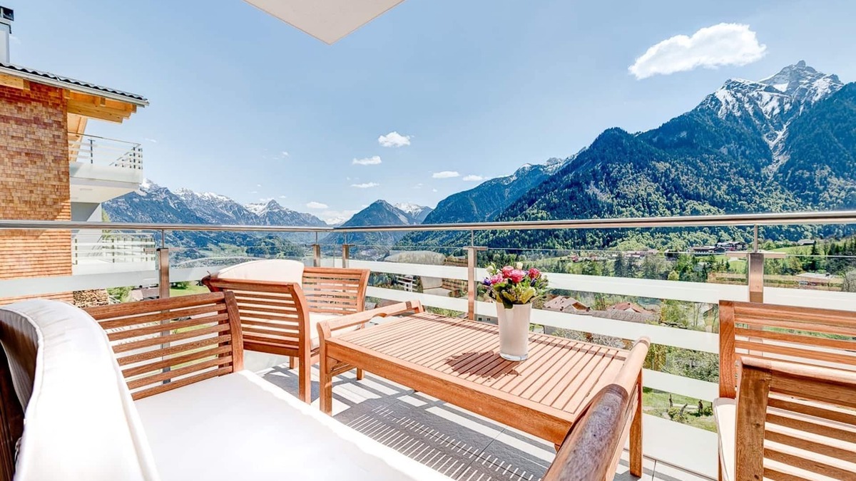 Buerserberg Apartment | Appartement Valbona Blick