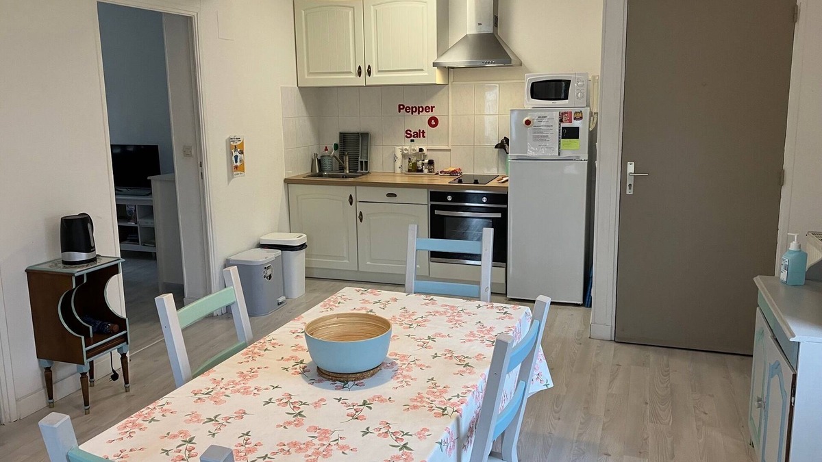 Chaourse Apartment | Appartement Village Verdoyant - Flat in Green Landscape