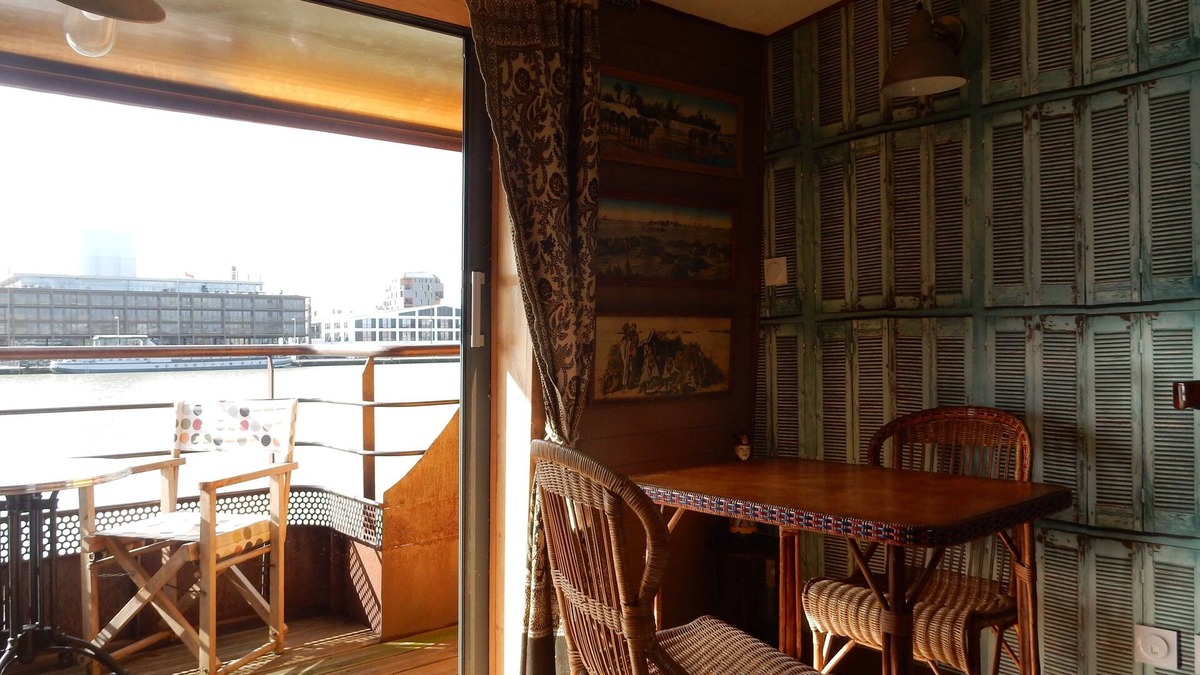 Bassins a Flot Boat Rental | Appartement "voyage Autour du Monde"