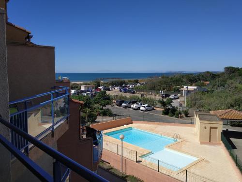 Vias Apartment | Appartement, vue sur mer, accés direct plage, piscine