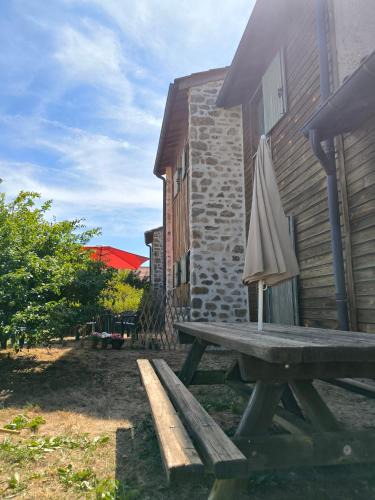 Chomelix Apartment | Appartements indépendants dans chalet en Auvergne