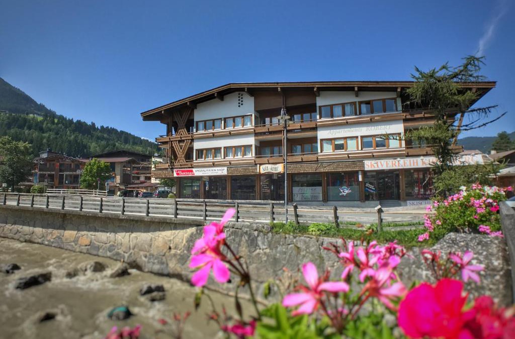 Kitzbuehel Apartment | Appartements Robert - Hotel Bechlwirt