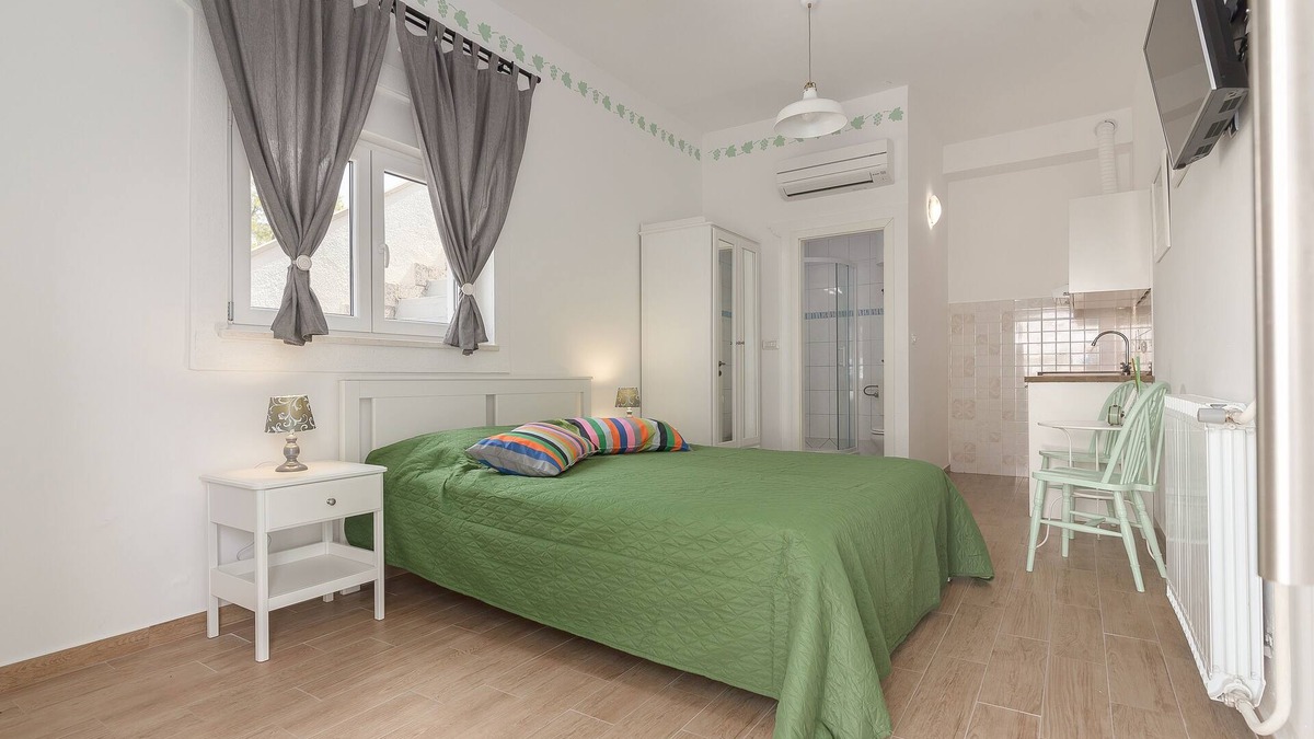 Koper Apartment | Appartmant for 2 people with private bathroom and kitchen