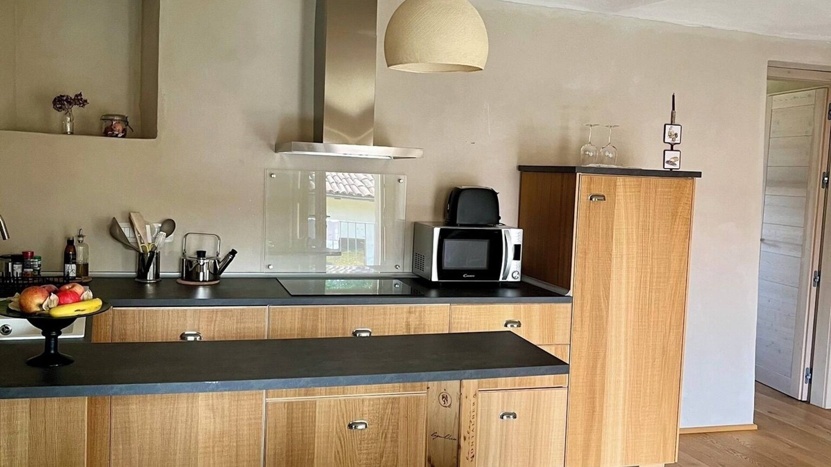 Cherasco Apartment | Appartment in eco-friendly Langhe farmhouse. Yoga Shala and lessons available.