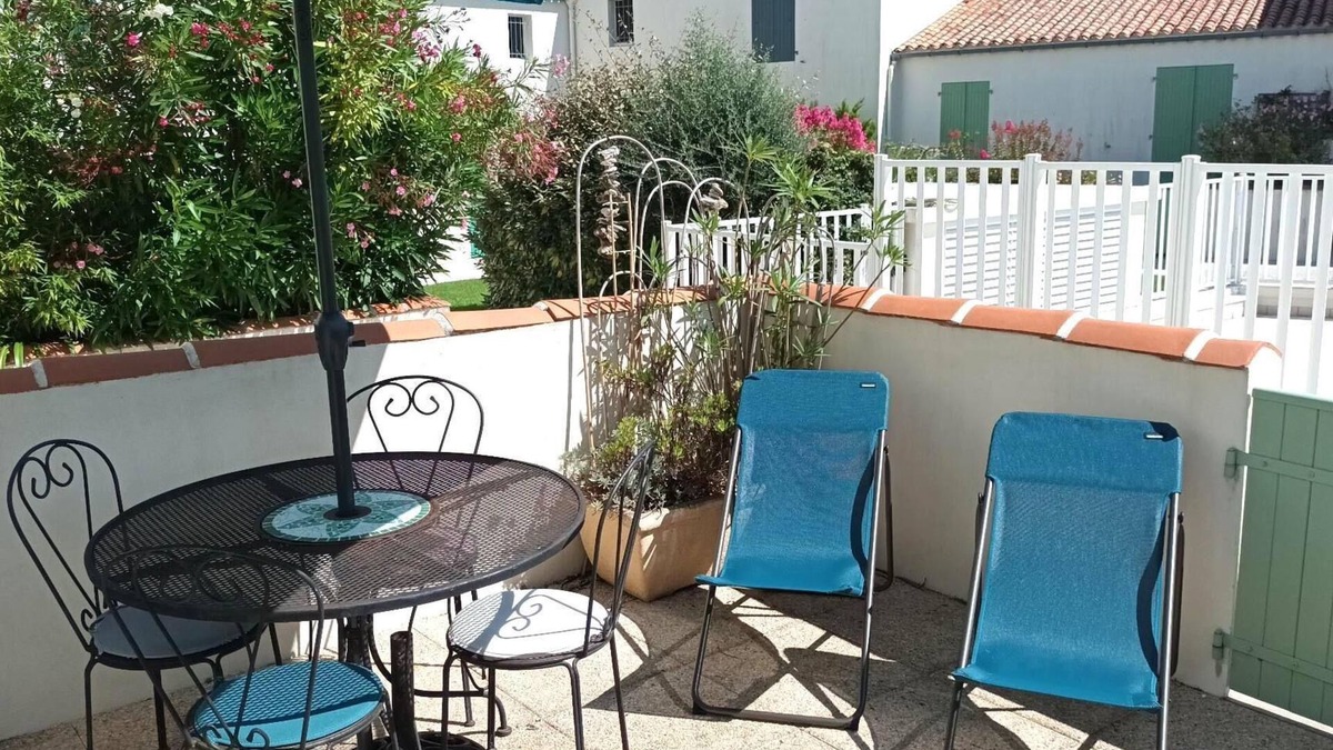 Saint-Martin-de-Re Apartment | Appartment Océanis with swimming pool