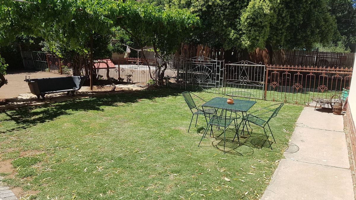 Colesberg House | Appartment with small yard