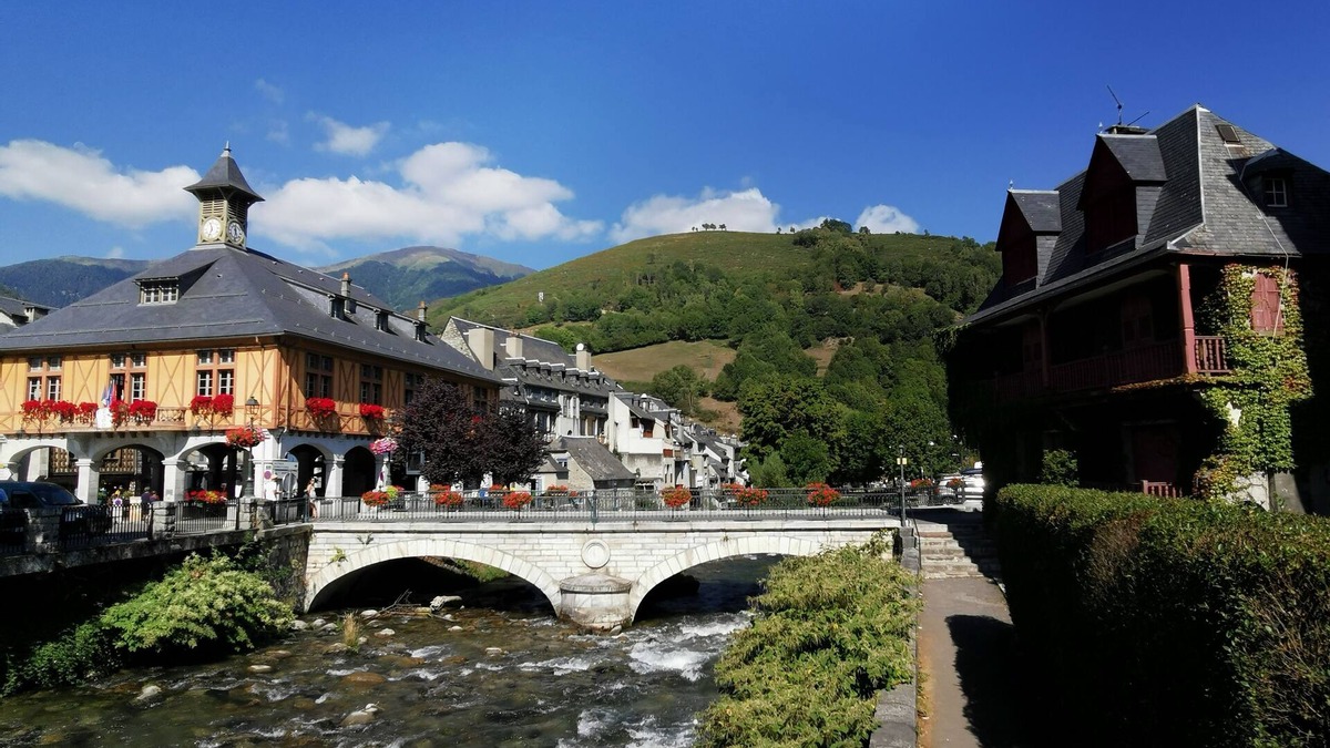 Arreau Apartment | AppartT2 39M2 ARREAU from 50 €/night min 7 nights with summer pool 6 pers