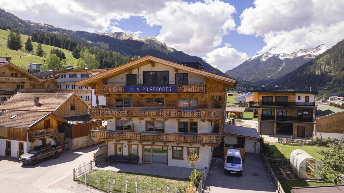 Lermoos Apartment | Appealing apartment in Tyrol near skiing