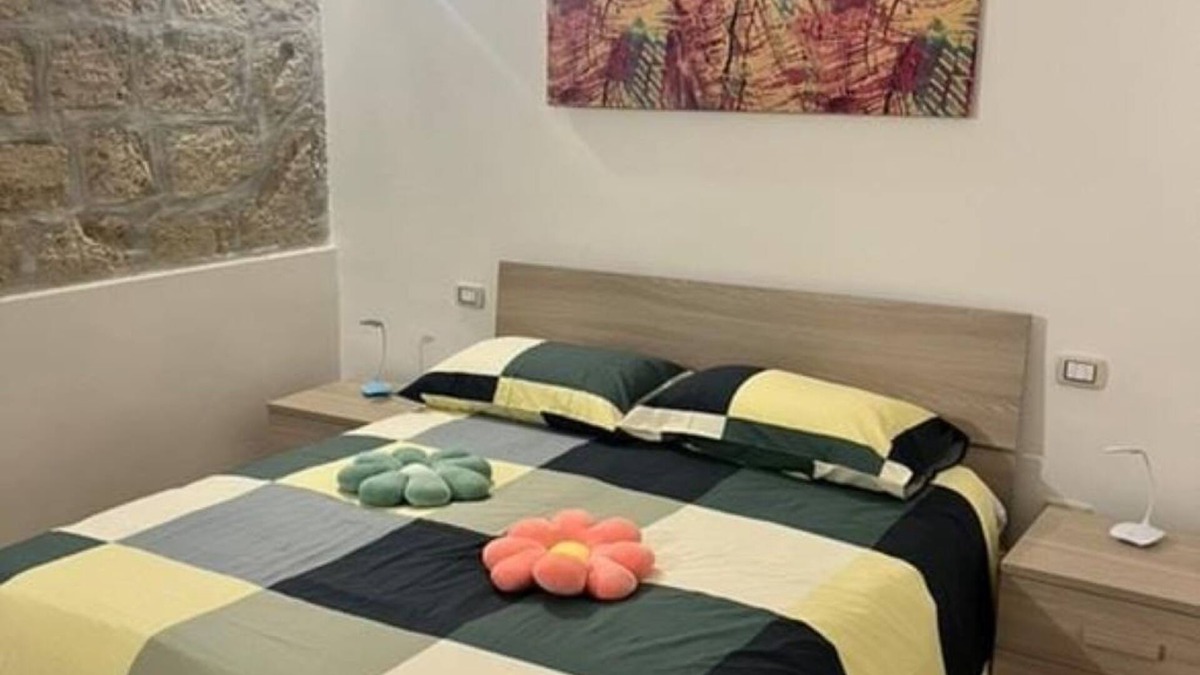 Santa Maria A Vico Apartment | Appia Apartment Trifoglio-Easy connects to Neaples, Caserta RoyalPalace, others