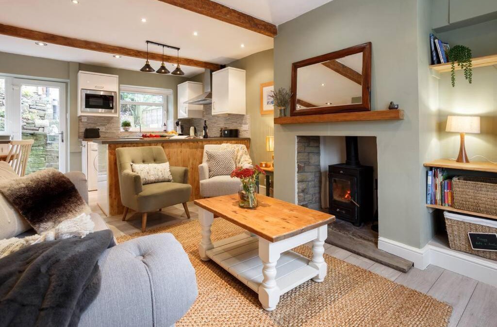 Ogden House | Apple Cottage: 19th Century Charm in Calder Valley