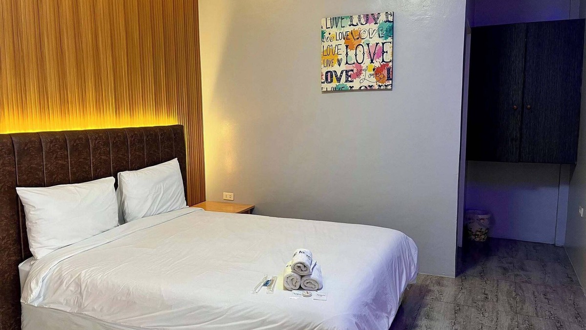 Silang Resort | Apple Mango Resort